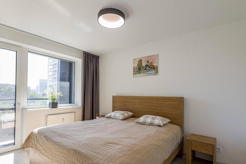 Urban Apartment With Possibility Of Parking Pressburg Exterior foto