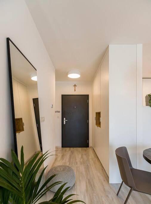 Urban Apartment With Possibility Of Parking Pressburg Exterior foto
